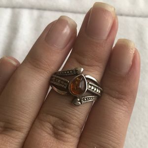 Sterling silver ring w/ amber and marcasite sz 6.5